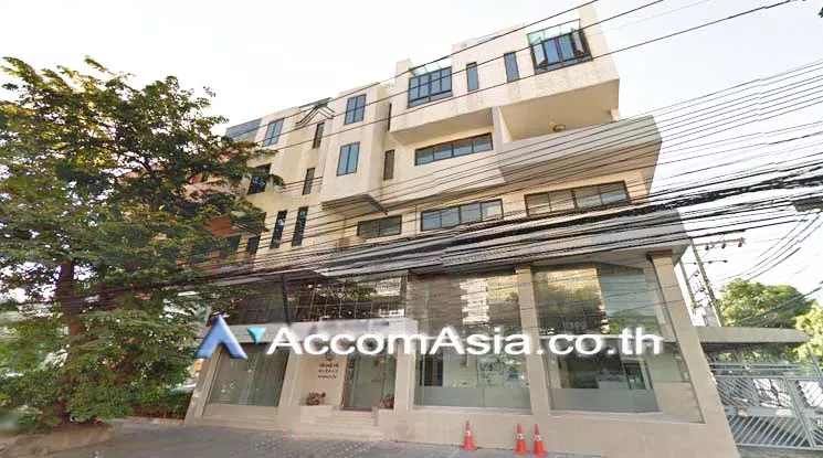 1  Office Space For Sale in Ratchadaphisek ,Bangkok MRT Sutthisan AA12797